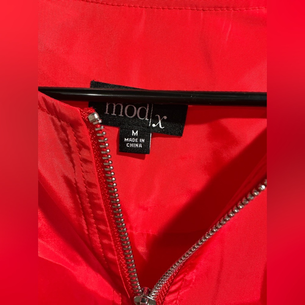 Vibrant Red Zip-Up Jacket With Drawstring Waist - image 2